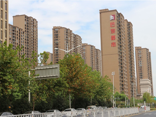 合肥佳源巴黎都市小區定制陽臺欄桿、百葉窗、樓梯扶手案例
