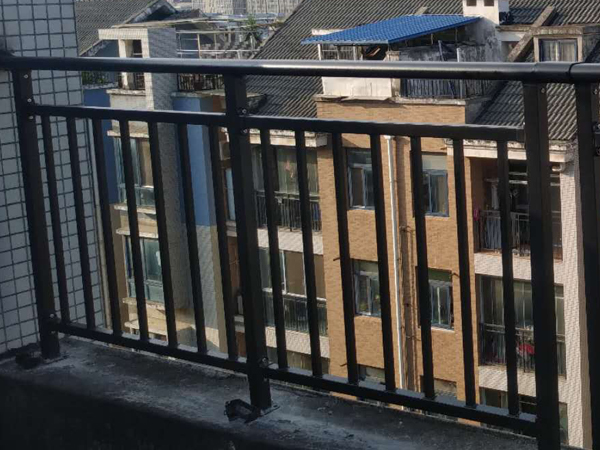 什么材料做的陽臺護欄工程上最常用? 什么材料做的陽臺護欄工程上最常用?