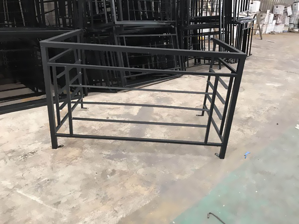 空調(diào)護(hù)欄用哪種材質(zhì)性價比高? 空調(diào)護(hù)欄用哪種材質(zhì)性價比高?